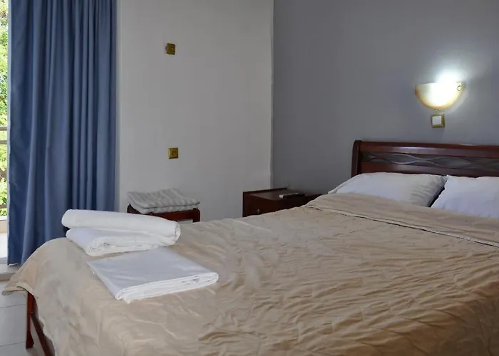 Coralli Beach Studios-Apartments